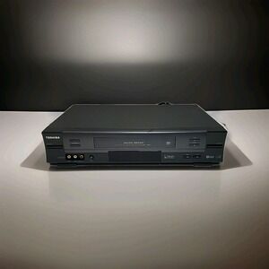 Toshiba W-614R‎ VHS 4 Head VCR Video Cassette Recorder Player "For Parts"